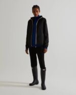 Hunter Women's Recycled Lightweight Packable Jacket Black - Image 4